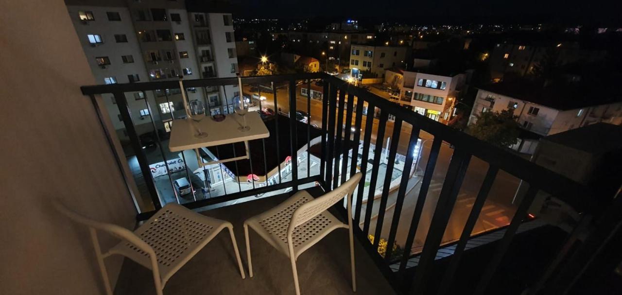 Welcome In Central Pitesti Apartment Ngoại thất bức ảnh