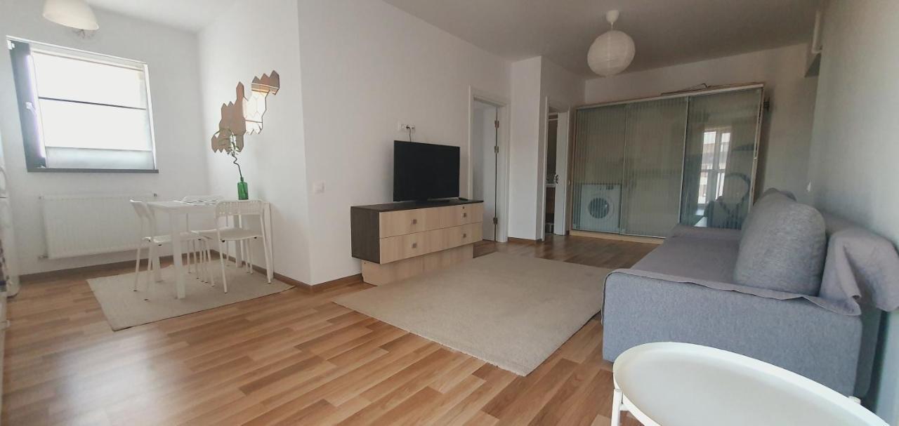 Welcome In Central Pitesti Apartment Ngoại thất bức ảnh